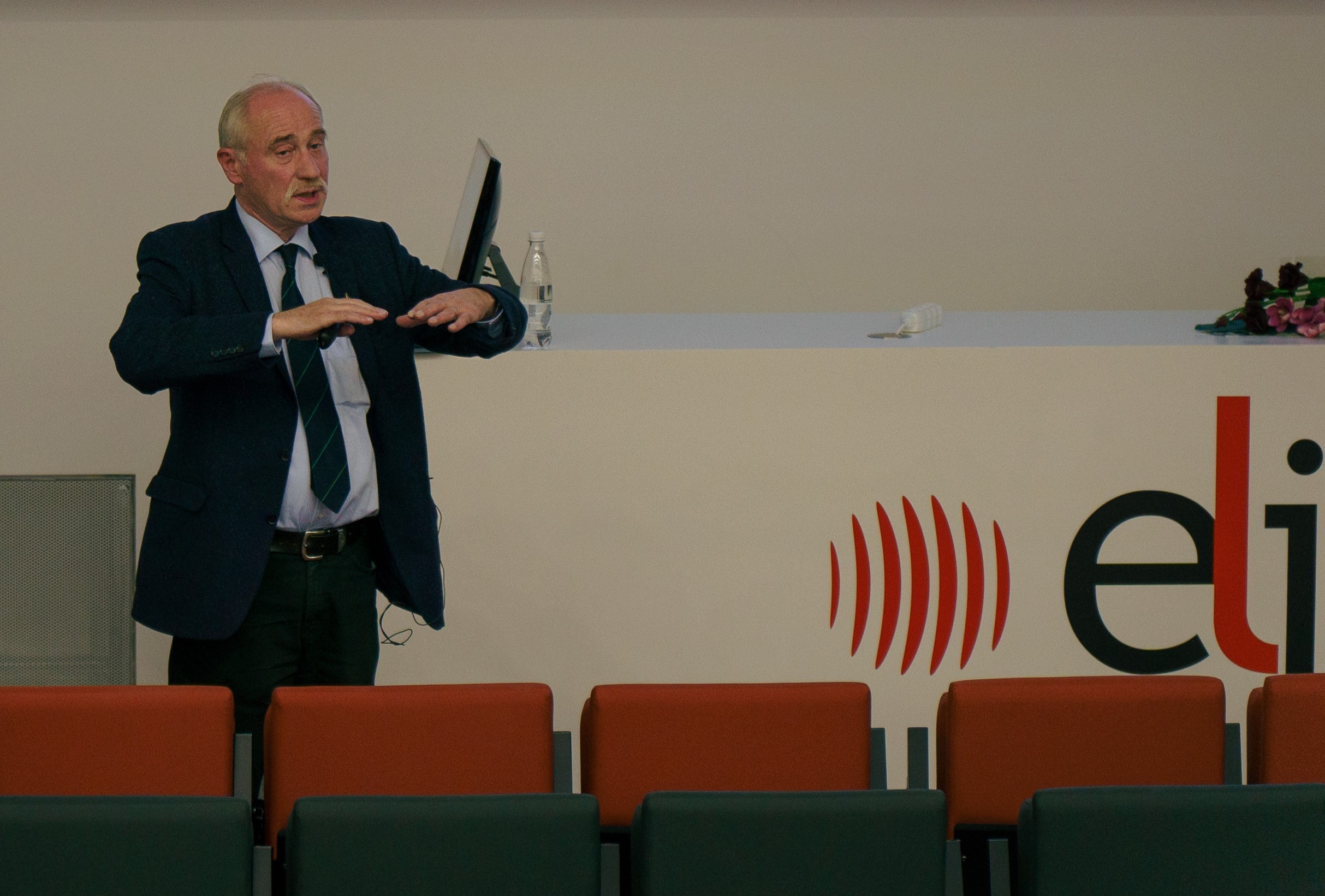 Varró Sándor és a különleges X17-es részecske